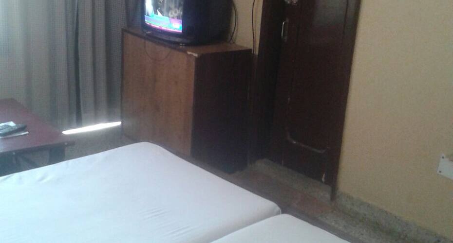 TG Stays Kangra, Chintpurni 5